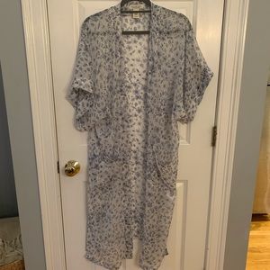 Rachel Zoe blue floral sheet kimono duster